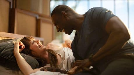 Quiproquos et coup de foudre : Omar Sy s’essaie à la comédie romantique avec Sara Giraudeau