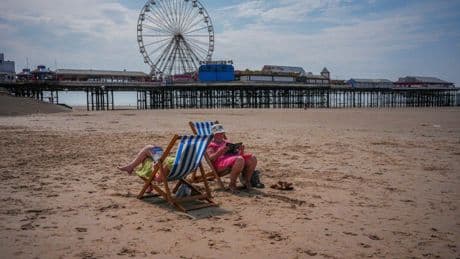 Temperatures to hit 29°C on bank holiday Monday ahead of heavy showers