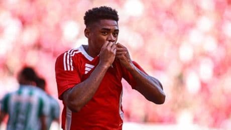 TRANSFER HABERİ - Fenerbahçe'den Victor Gabriel sürprizi! 21'lik stoper
