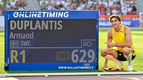 Armand Duplantis vuelve a batir el récord mundial de salto de pértiga y ya acaricia la utopía de los 6,30 metros