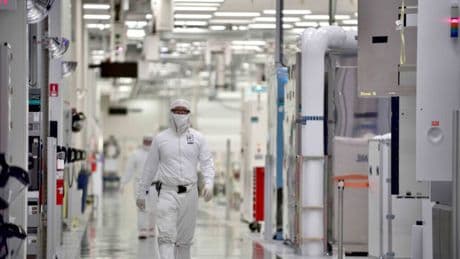 EEUU no va a permitir que Intel caiga en plena confrontación con China. El Gobierno tiene un plan para impedirlo