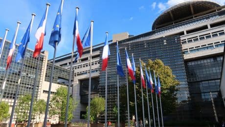 La France emprunte plus cher que l’Italie à dix ans : «Il n’y a aucun risque de faillite d’un État européen»