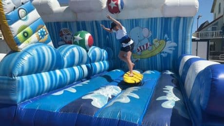 "Créer une vibe surf": le Wim'Surf Festival de Wimereux profite du beau temps pour sa 1ère édition