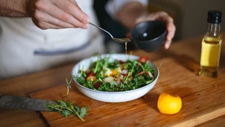 Nein, kein Olivenöl: Dieses Öl gehört auf Ihren Frühstückstisch