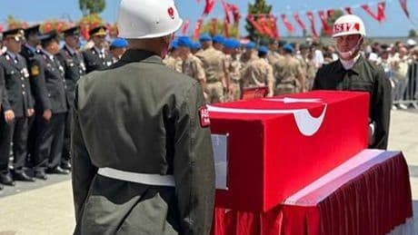 Şehit er Semih Erdoğan, memleketi Giresun'da son yolcuğuna uğurlandı