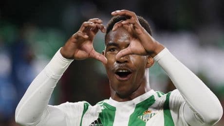 Junior Firpo: "Regresar al Betis es una opción abierta"
