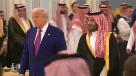 Trump firma con Arabia Saudí un acuerdo para cooperar en materia de defensa, salud, energía y recursos minerales