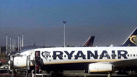 Ryanair'in kârı azaldı