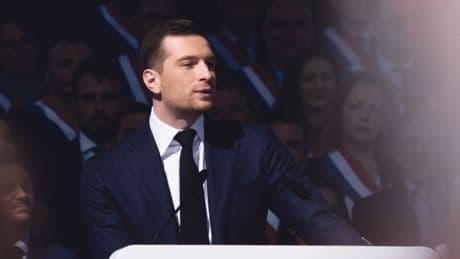 Travail, ordre et prospérité : Bardella en opération séduction chez les patrons