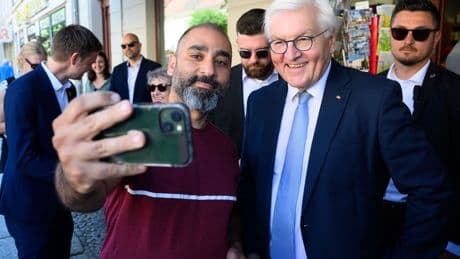 Dreitägiger Besuch: Kräutertee und Bratwurst - Steinmeier besucht Neuruppin