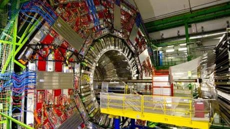 Il sogno degli alchimisti è realtà, il Cern trasforma il piombo in oro, ecco come: il traguardo storico