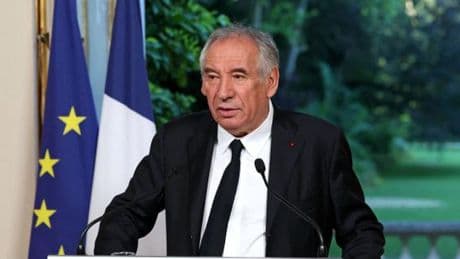 « Dans une Europe qui repart, la France reste encalminée »