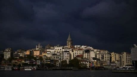 Yangınların ardından 'kül yağışı' tehlikesi ortaya çıktı; Hava kirlendi, uyarı geldi...