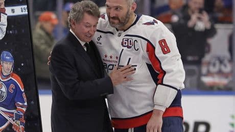 Gretzky to Ovechkin: 'You get to 900 and I might buy you a car'