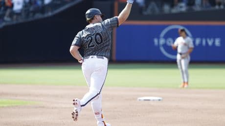 Mets’ offense finally breaks through to beat Giants and end four-game skid