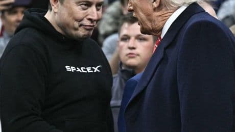 Kein Telefont mit Musk: Trump erwägt Verkauf seines Tesla-Autos