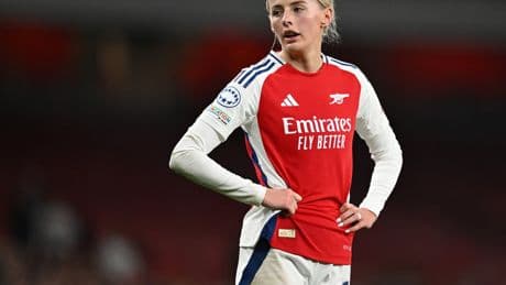 Chloe Kelly: Arsenal confirm free transfer signing after Man City exit