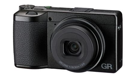 Ricoh GR IV: Neue Kompaktkamera mit großem APS-C-Sensor.