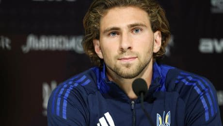 PSG : Illia Zabarnyi maintient sa position sur son coéquipier russe Safonov