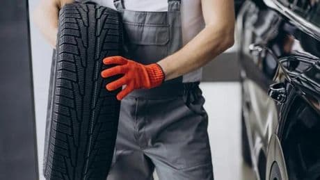 Esta es la presión que deberías llevar en las ruedas de tu coche
