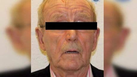 Nederlander (83) toont zijn geslachtsdeel meermaals online aan 15-jarig Brits meisje: tien maanden de cel in