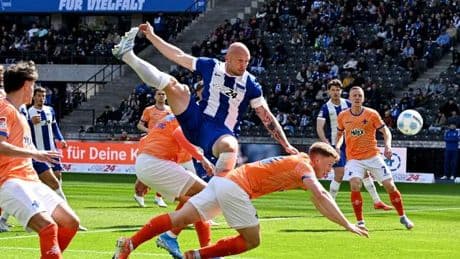 Zweite Fußball-Liga: Leistner bleibt bei Hertha - Bouchalakis und Prevljak gehen