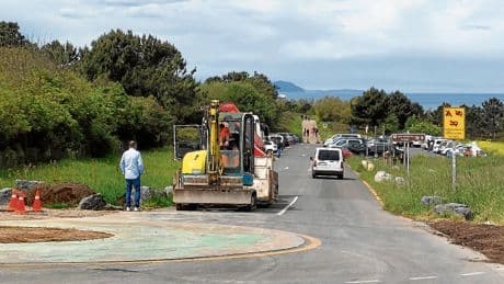 La supresión del Bizkaibus a la playa de Azkorri desata las críticas de los usuarios