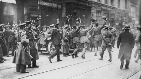 Den Elfenbeinturm der Kunst verlassen: Rainer Maria Rilke findet 1918 zur Revolution