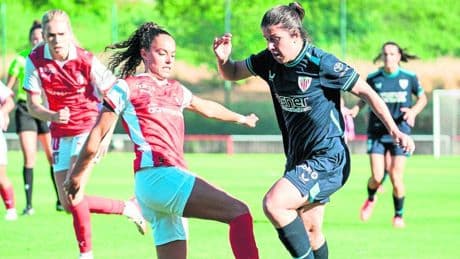 Peke vuelve a jugar con el Athletic después de ser madre