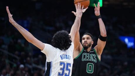 NBA : Boston et Indiana qualifiés, Detroit résiste aux Knicks en playoffs