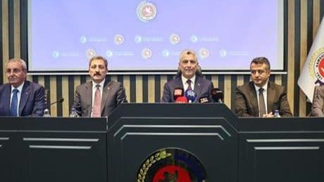 Bakan Bolat: İhracata 7 aylık veriler itibarıyla baktığımızda da yüzde 5,2'lik artış var