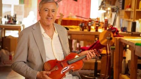 Napoleón, los nazis, Verdi, la peste, Alejandro G. Roemmers novela cuatro siglos a través de un stradivarius