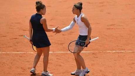 Paolini hace doblete en Roma