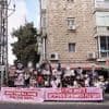 "Keine Bildung ohne Geiseln": Schüler blockieren Straßen in Israel für Gaza-Deal