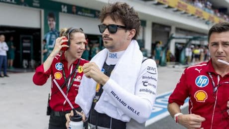 La reacción de Leclerc a las quejas y enfado de Hamilton: "No sé lo que me permiten decir o no"