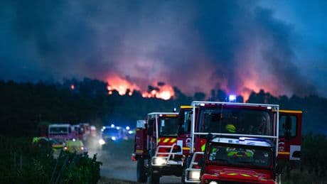 DIRECT. Incendie dans l’Aude : les pompiers espèrent « fixer le feu dans la journée »