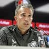 Ahmedhodzic debuteert mogelijk al tegen Fenerbahçe voor Feyenoord: ‘Ik kijk morgen nog even goed in zijn ogen’