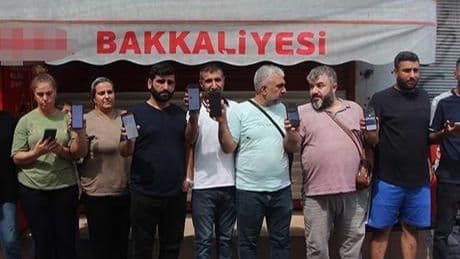 30 yıllık bakkal kayboldu, mahalle karıştı! Kimi altınlarını, kimi tüm birikimi verdi