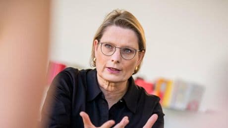 Vorratsdatenspeicherung: „Gesetzentwurf weit fortgeschritten“: Ministerin für schnellen Datenzugriff zur Terrorabwehr