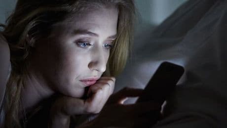 Fehlende Therapieplätze – Wie sich junge Menschen bei ChatGPT Hilfe suchen
