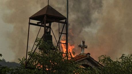 Thousands evacuated as wildfires continue to rage in Greece and Albania