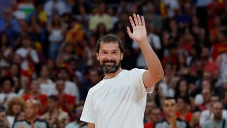 Sergio Llull, homenajeado en Madrid: "Ha sido un orgullo defender la camiseta de España"