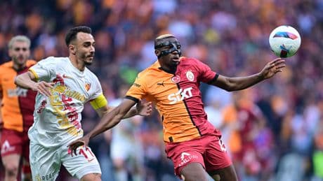 Galatasaray şampiyonluk için sahada | Galatasaray: 2 Kayserispor: 0
