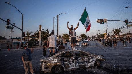 Trump lijkt met sturen van Nationale Garde naar Californië de confrontatie te zoeken met de machtige en progressieve staat