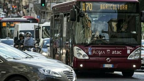 ?Bonus trasporti per l'estate, tutte le iniziative a carattere regionale dal Lazio al Veneto: chi ne ha diritto e come richiederlo