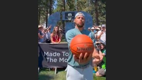 Basketball beim Golfturnier? - Diesen Curry-Trickshot müssen Sie sehen!
