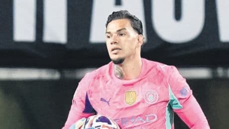 Ederson bitecek!