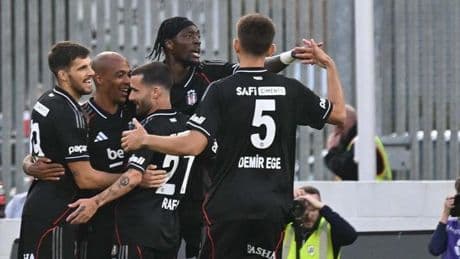 St. Patrick's 1 -4 Beşiktaş Maç Özeti | Kartal, İrlanda'da tur kapısını ardına kadar açtı