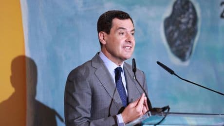 Moreno Bonilla reeditaría la mayoría absoluta con 22 puntos más que el PSOE