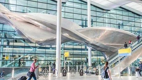 Londra hava sahası teknik arıza sebebiyle kapatıldı